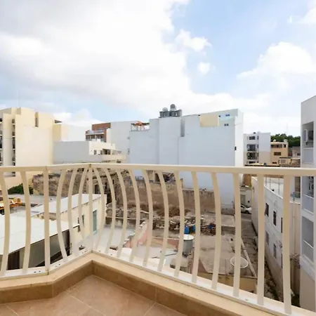 Apartament Beautiful, With Amenities & Wifi By 360 Estates Pietà