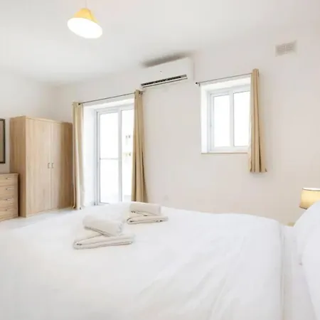 Beautiful, With Amenities & Wifi By 360 Estates Apartament *